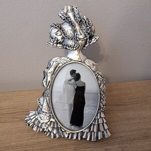 LINCO Picture Victorian Lady Dress Frame